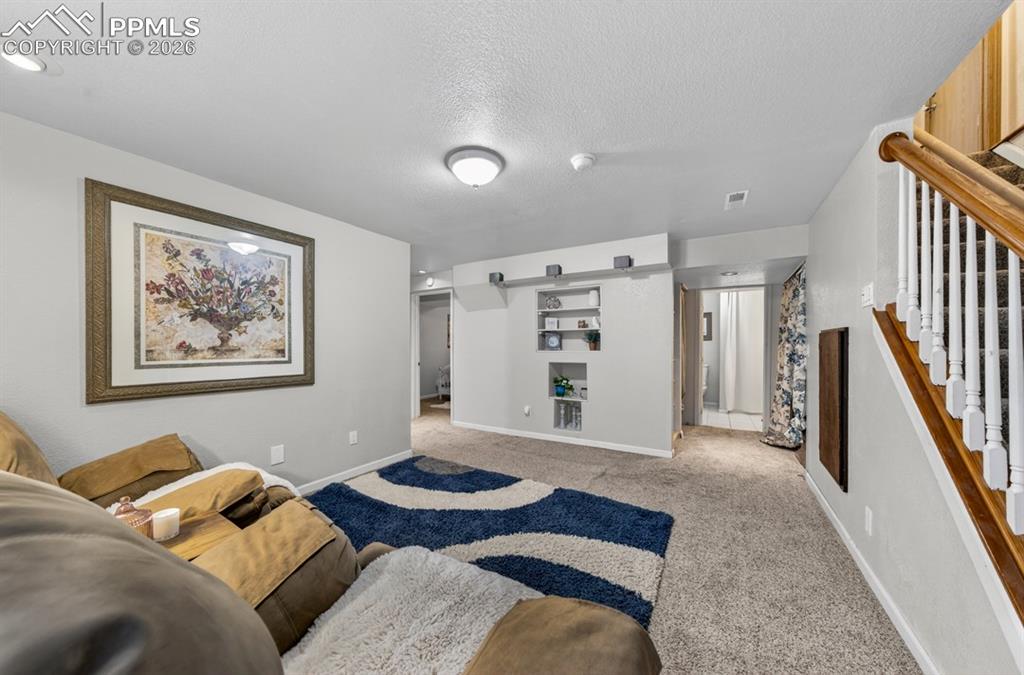 Image 22 of 29: Living Room