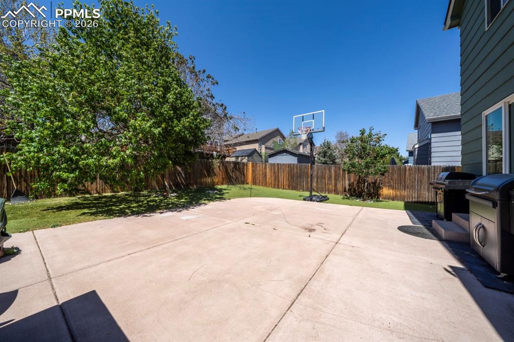 Image 29 of 29: Patio