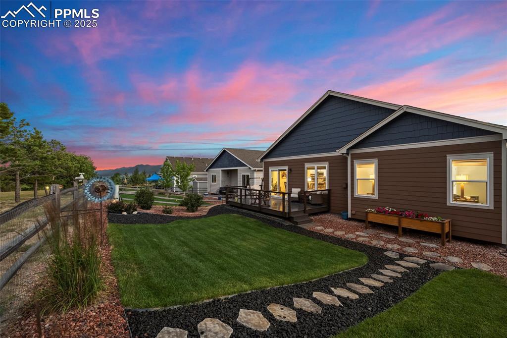 Image 32 of 46: Back of Structure