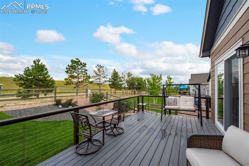 Image 36 of 46: Deck