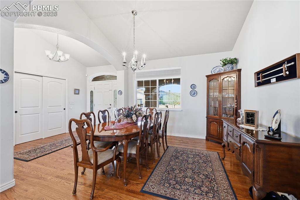 Image 2 of 37: Dining Area