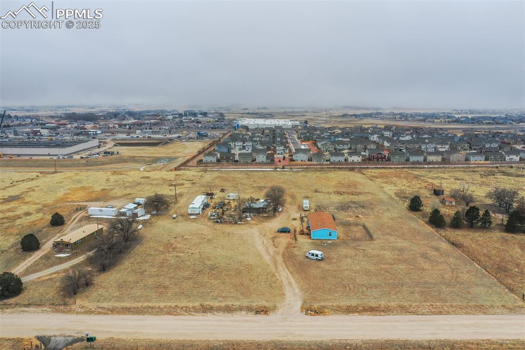 Image 2 of 20: Drone / aerial view