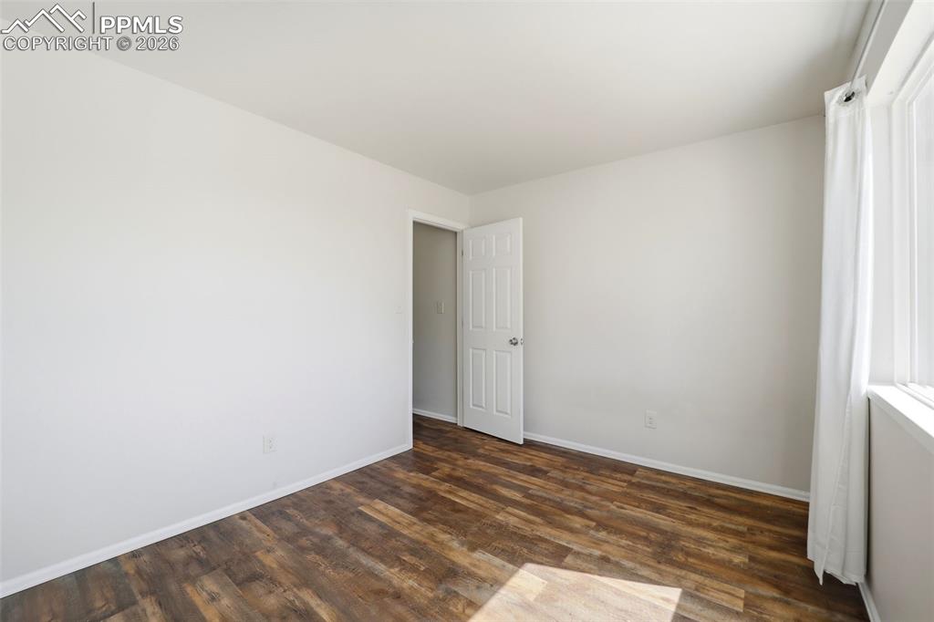 Image 27 of 47: Bedroom