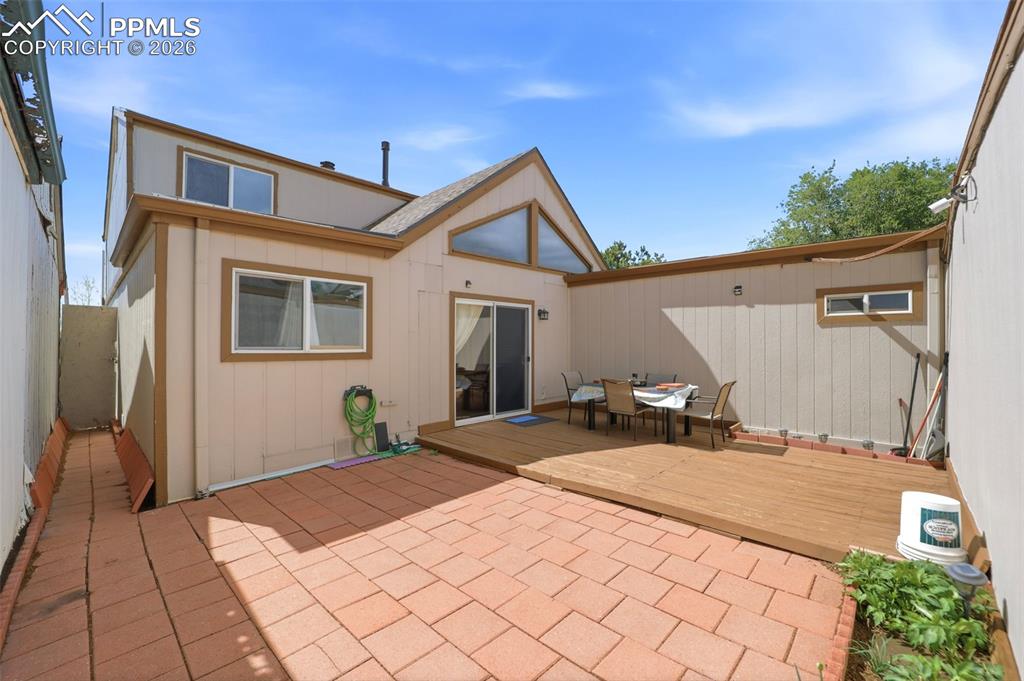 Image 33 of 47: Back of Structure