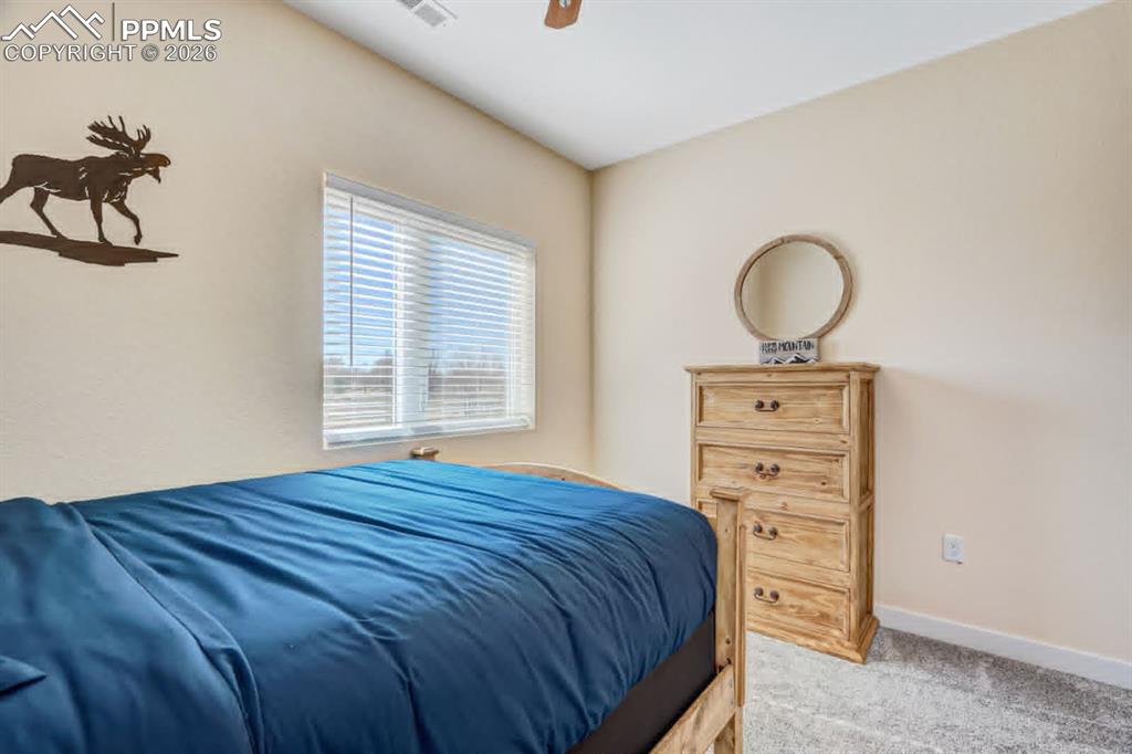 Image 22 of 34: Bedroom