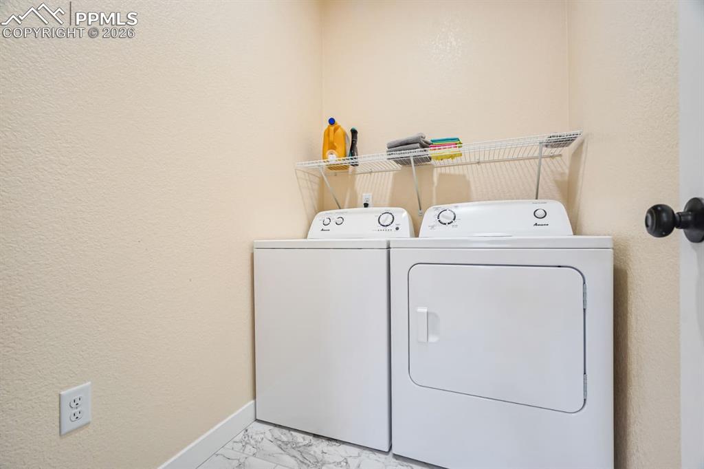 Image 25 of 34: Laundry