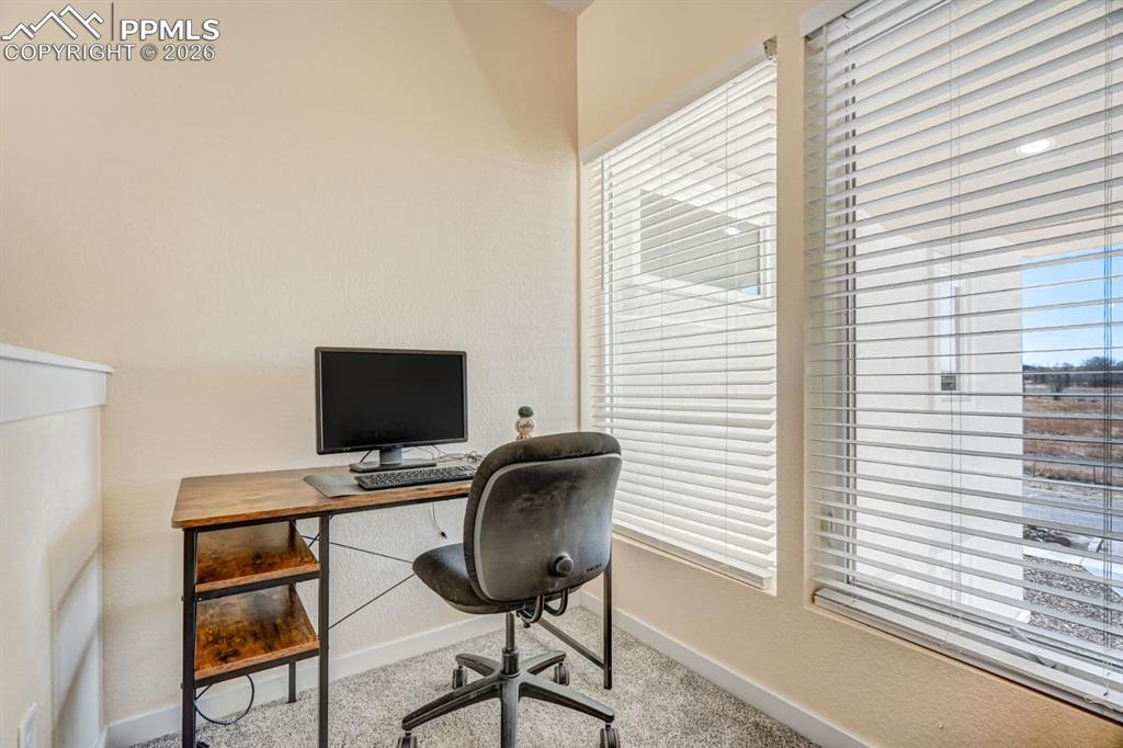 Image 29 of 34: Office