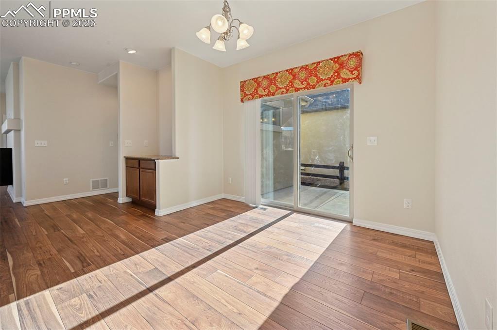 Image 13 of 41: Dining Area with bar area - great for coffee station or serving area