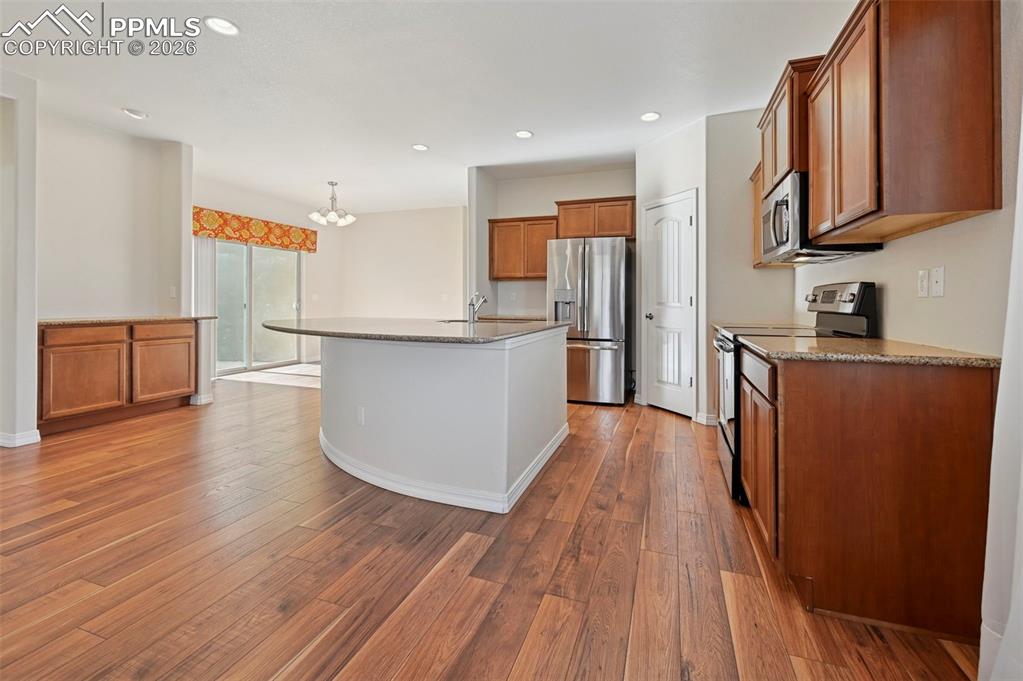 Image 15 of 41: Flow ...