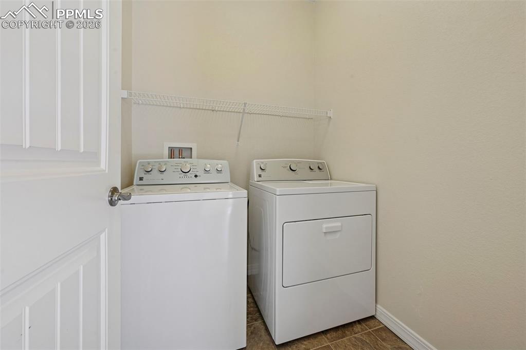 Image 32 of 41: Laundry Room
