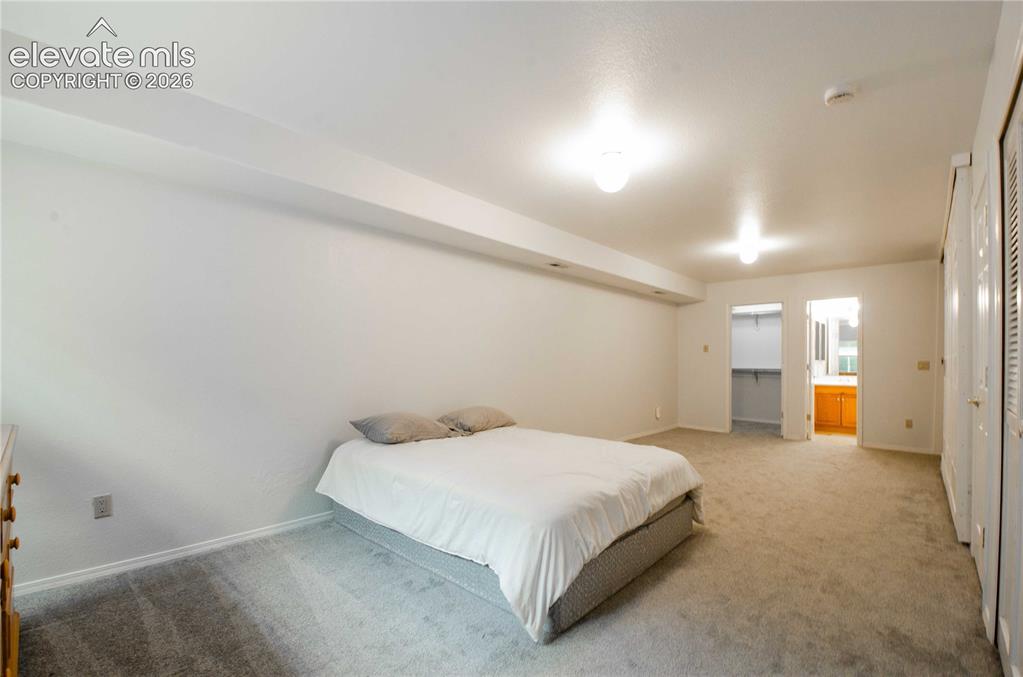 Image 39 of 48: Bedroom