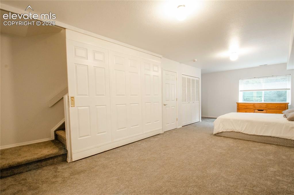 Image 41 of 48: Bedroom