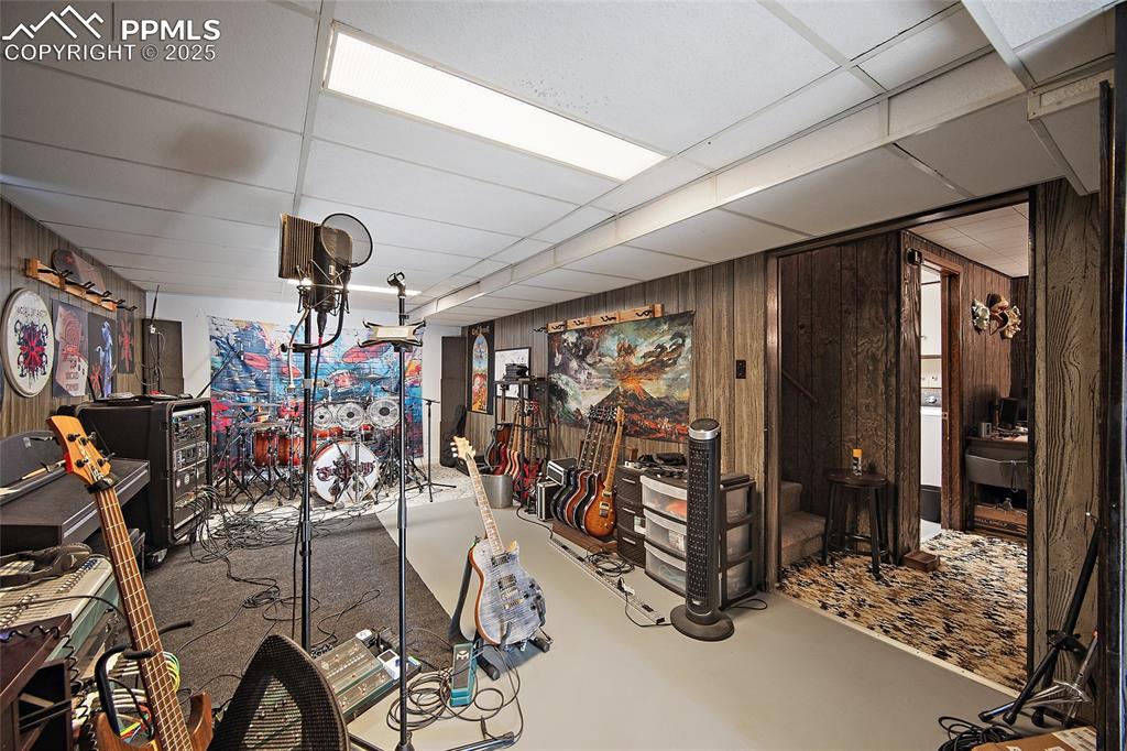 Image 29 of 47: Bonus Room 