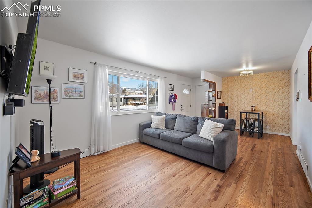 Image 7 of 47: Living Room