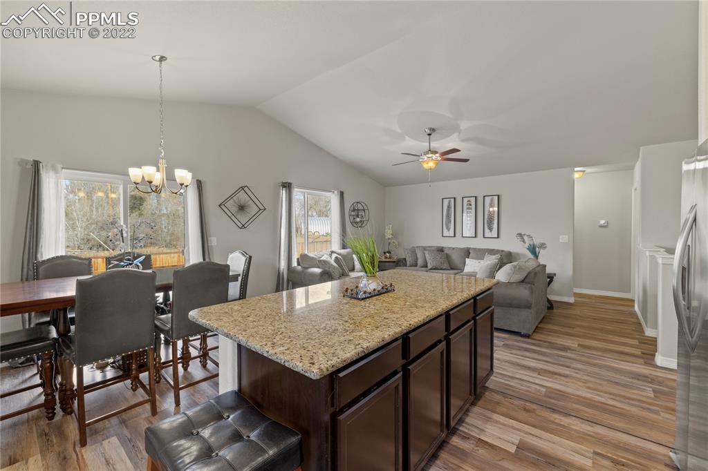 Listing 3081610, Image 15 of 44