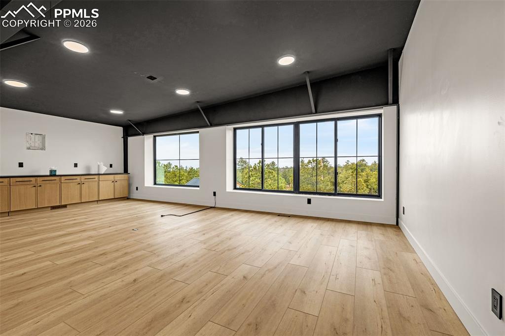 Image 27 of 50: Bedroom 2, view of Pike