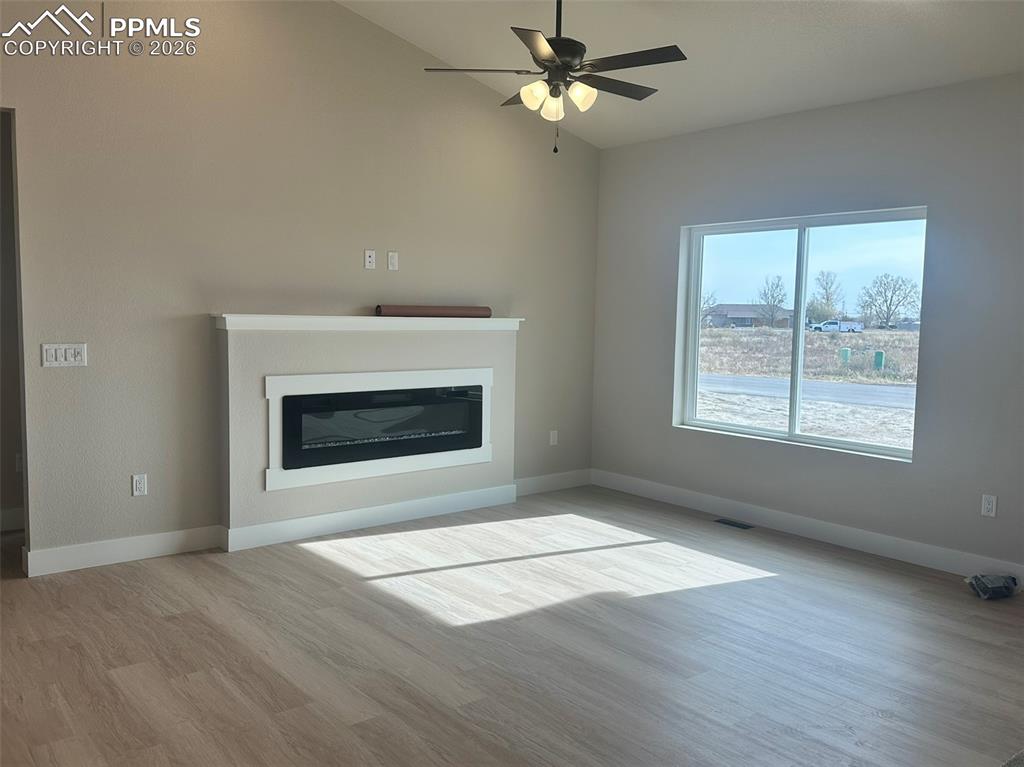 Image 3 of 14: Living Room