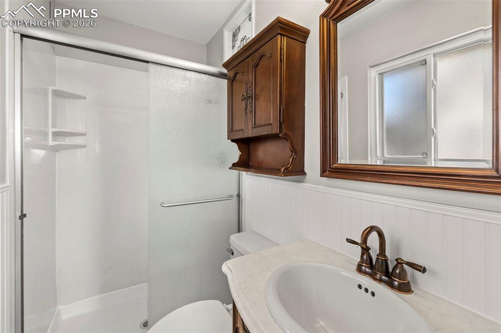 Image 20 of 50: Master Bathroom