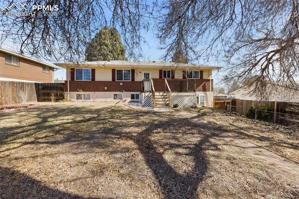 Image 40 of 50: Back of Structure