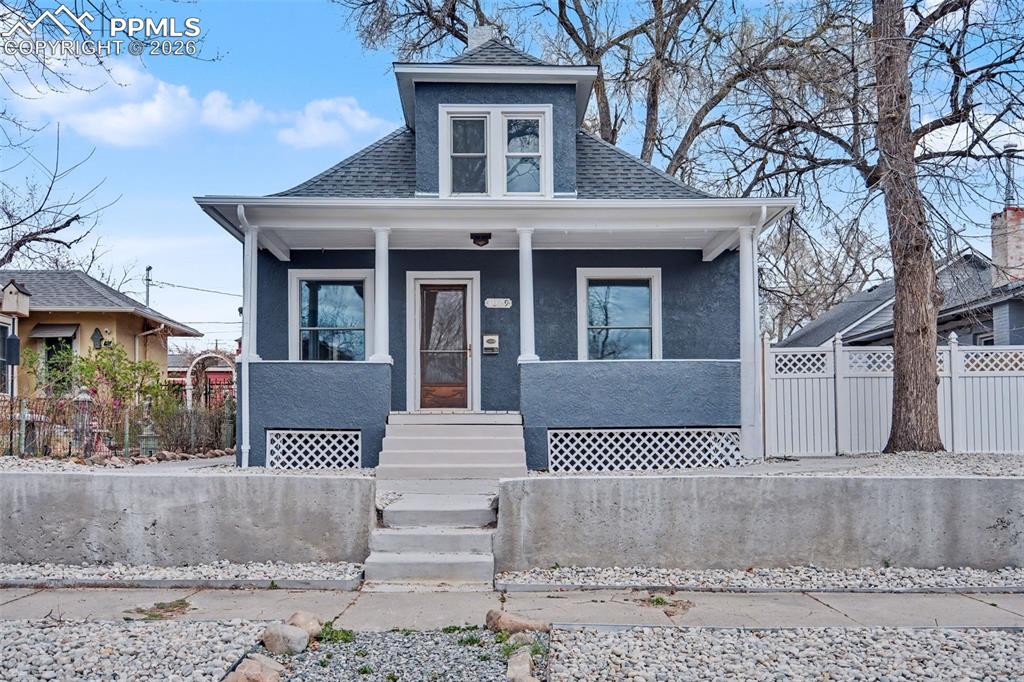 Image 3 of 28: Front of Structure