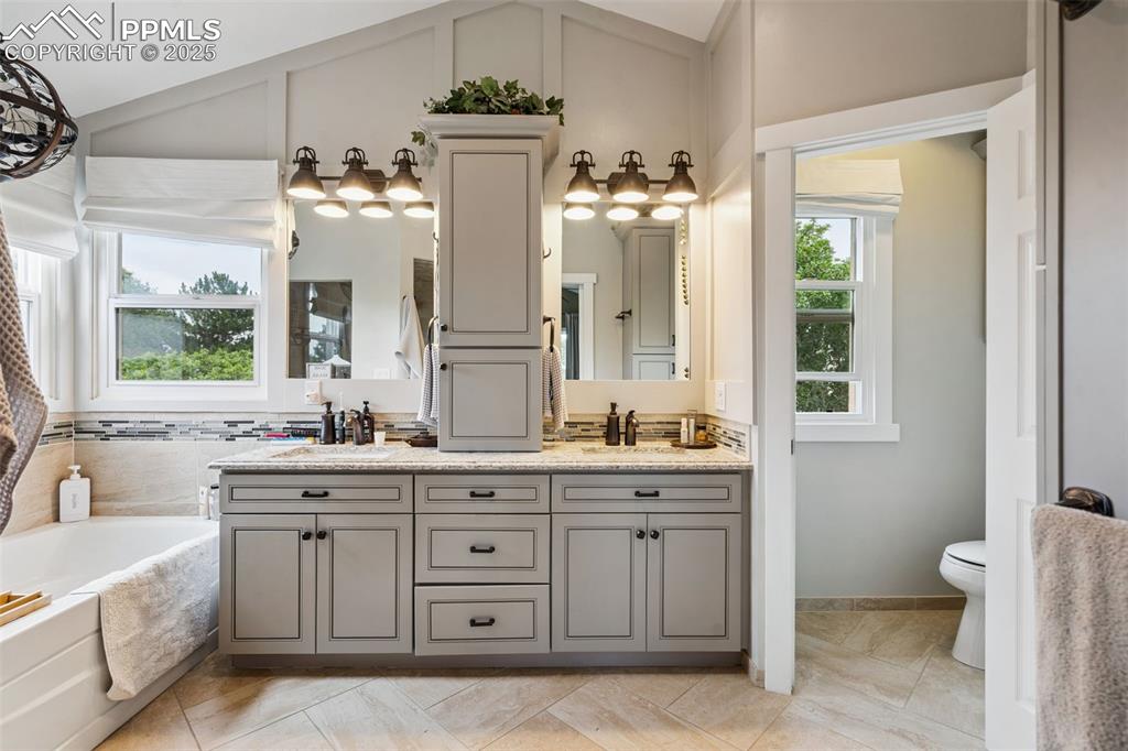 Image 32 of 49: Master Bathroom