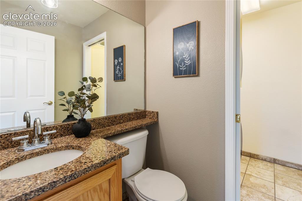 Image 26 of 48: Bathroom