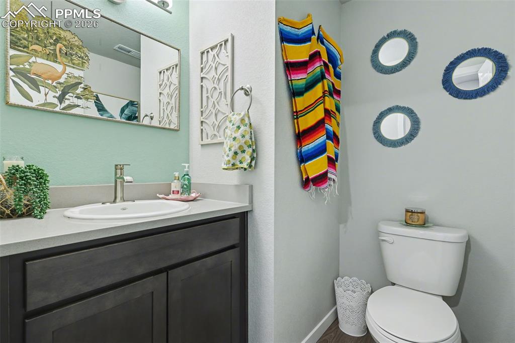 Image 13 of 35: Bathroom