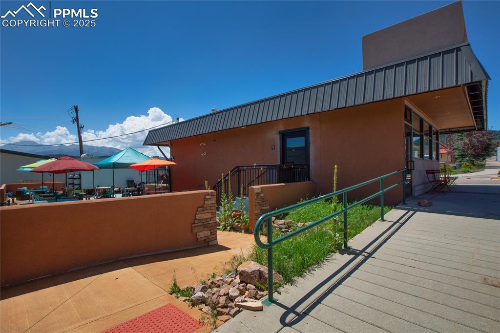 Image 3 of 48: Side of Structure