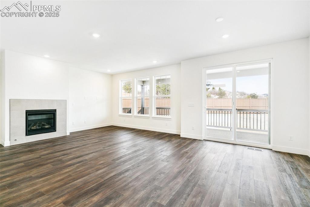 Image 9 of 36: Living Room
