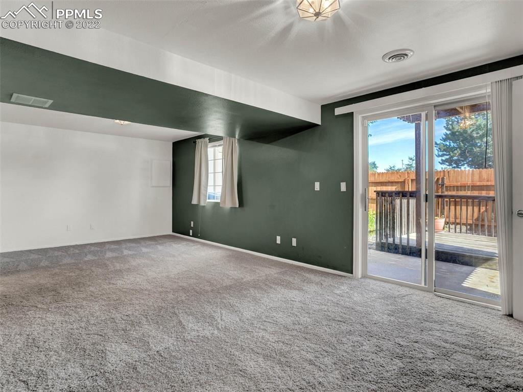 Listing 3103124, Image 19 of 27
