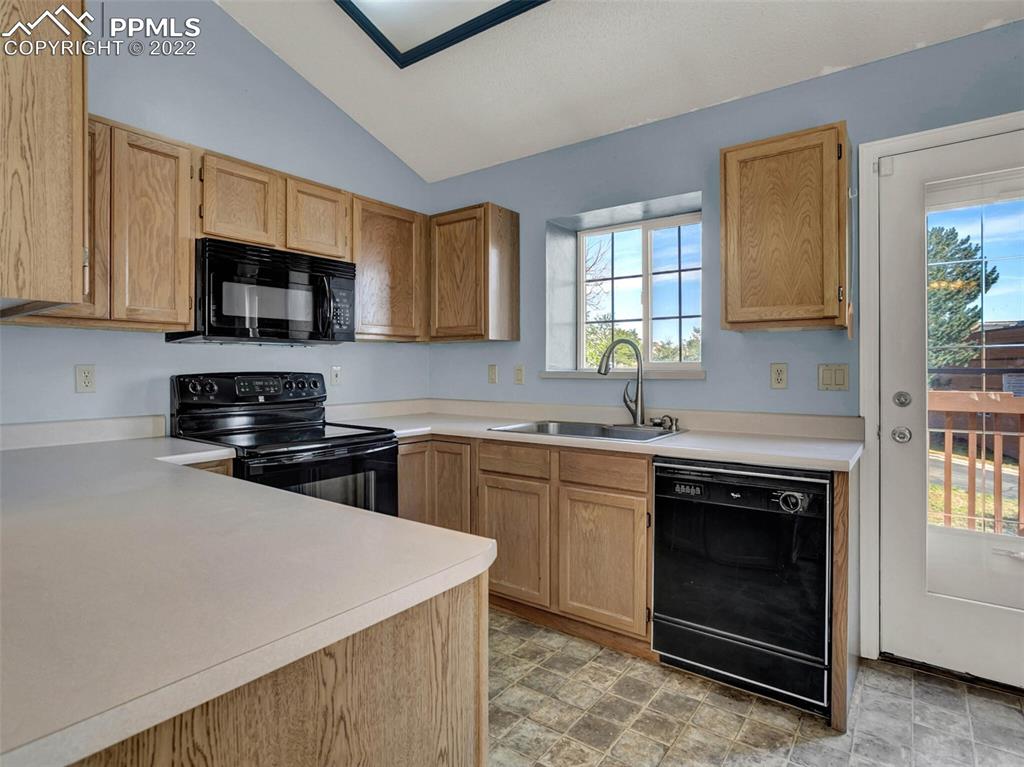 Listing 3103124, Image 7 of 27