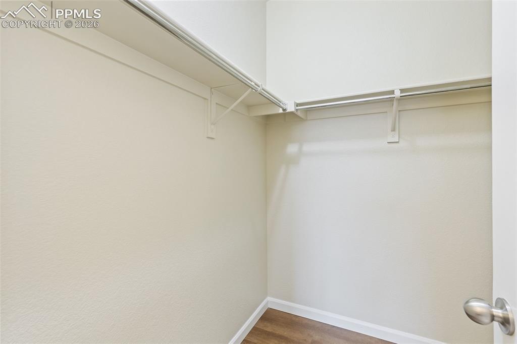 Image 30 of 36: Closet