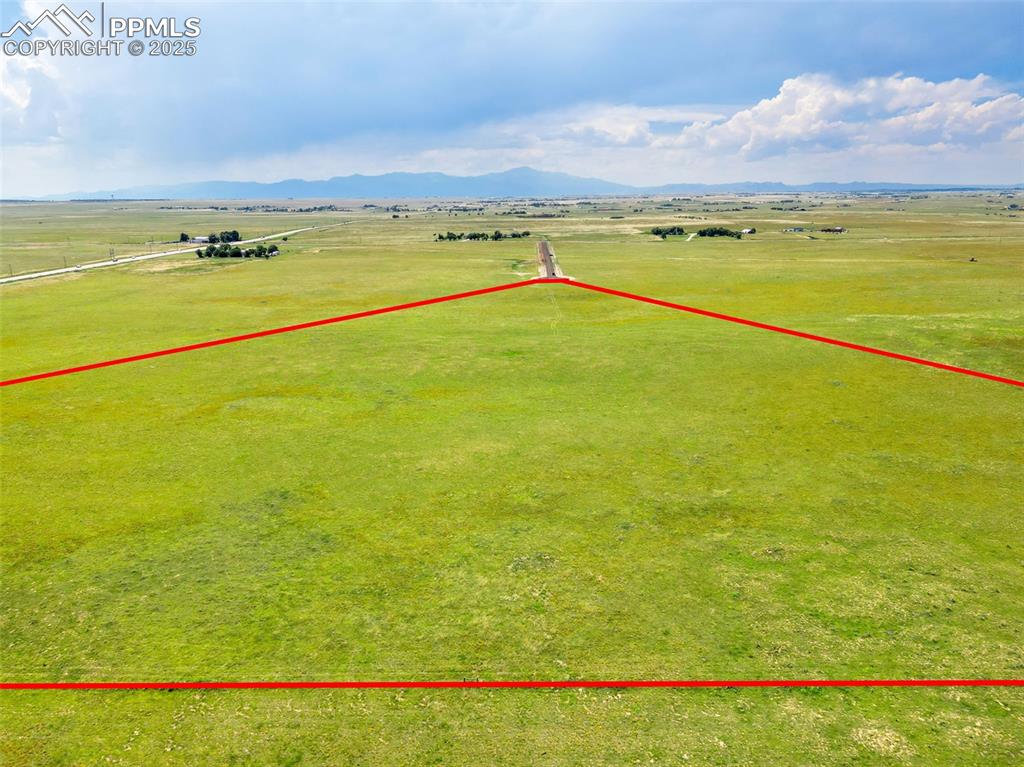 Image 5 of 17: Property Lines are Approximate and not a survey"