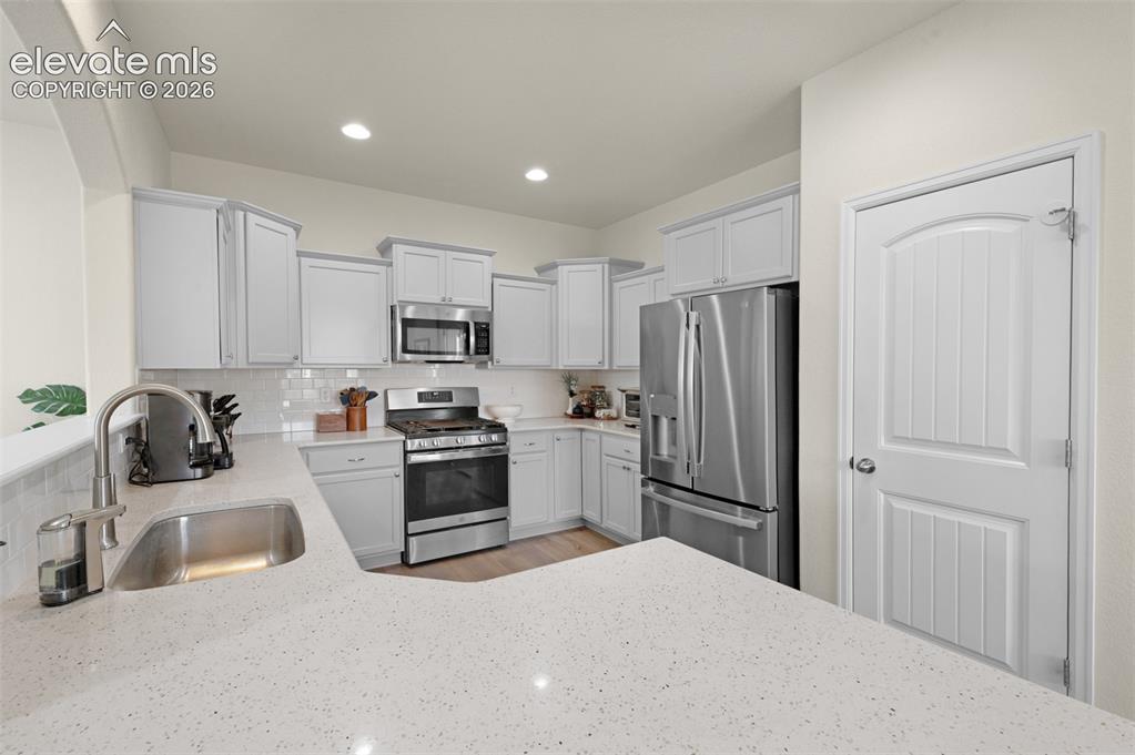 Image 10 of 33: Kitchen