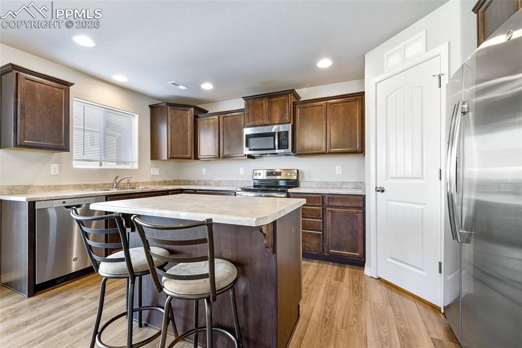 Image 12 of 38: Kitchen