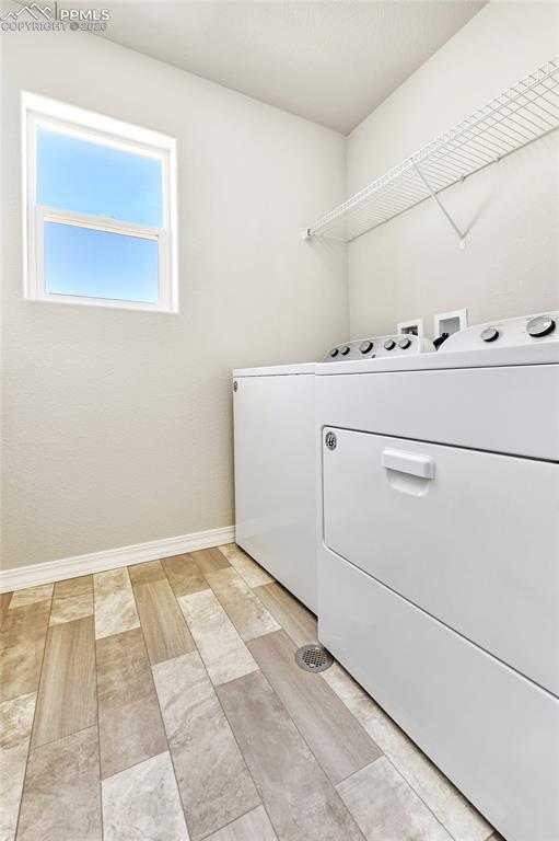 Image 28 of 38: Laundry