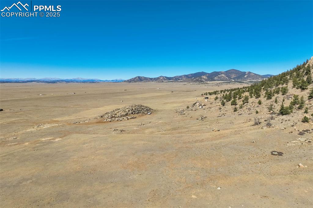 Image 10 of 50: Looking North