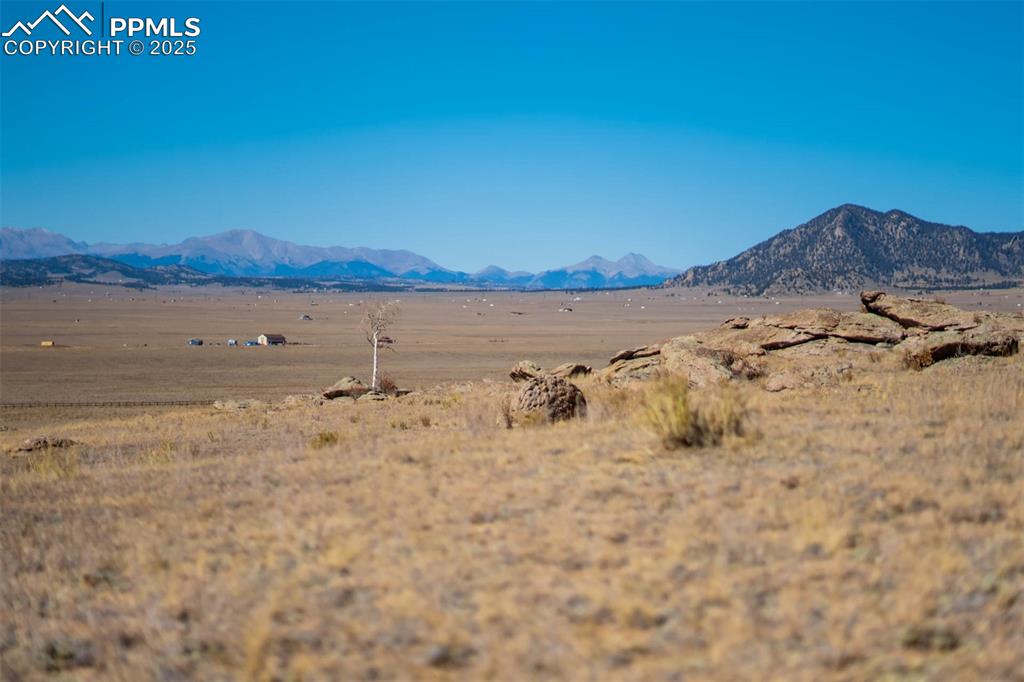 Image 20 of 50: View