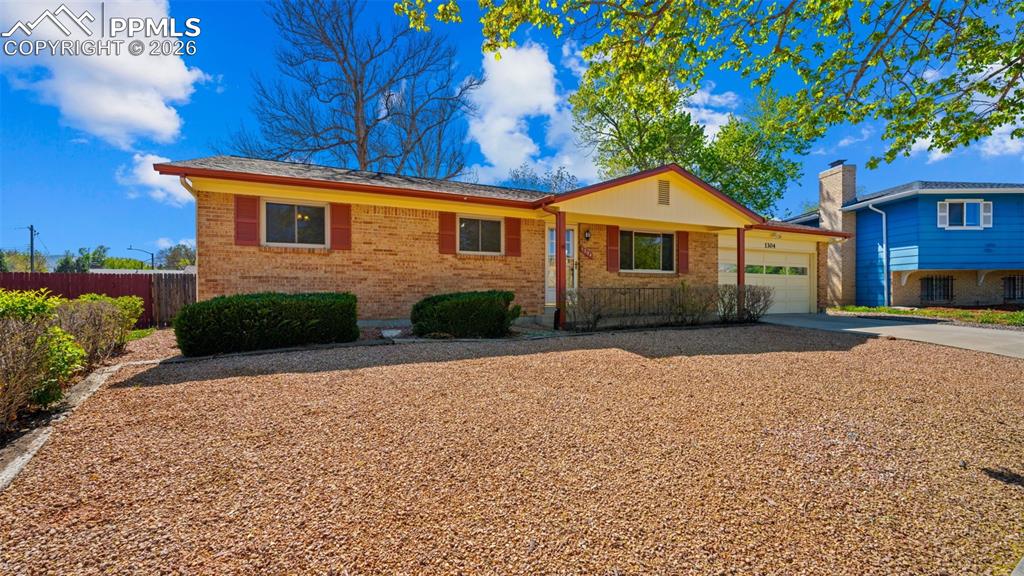 Image 2 of 45: Front of Structure