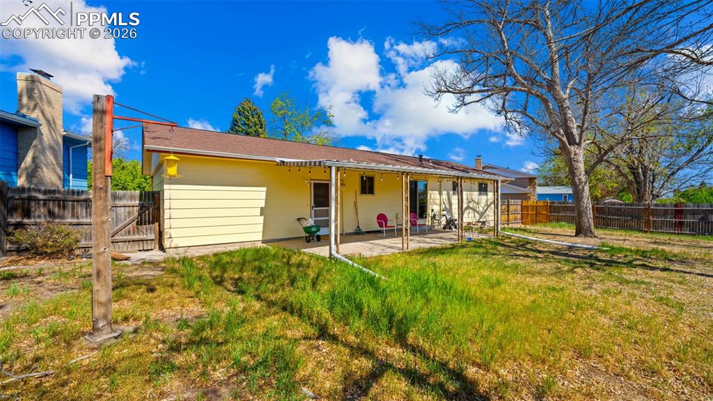 Image 35 of 45: Back of Structure