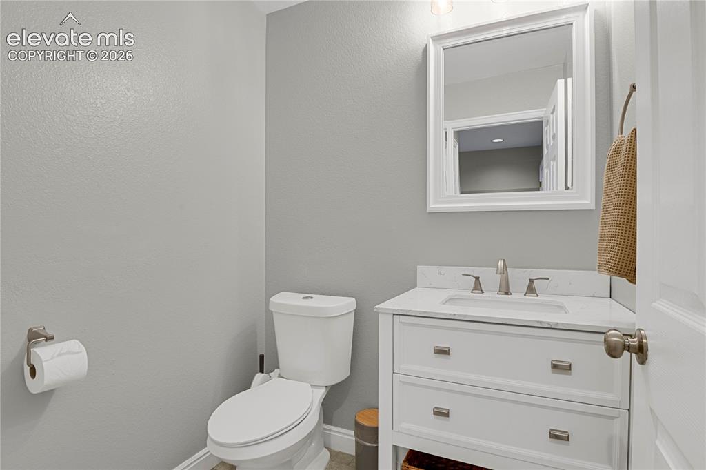 Image 12 of 28: Bathroom