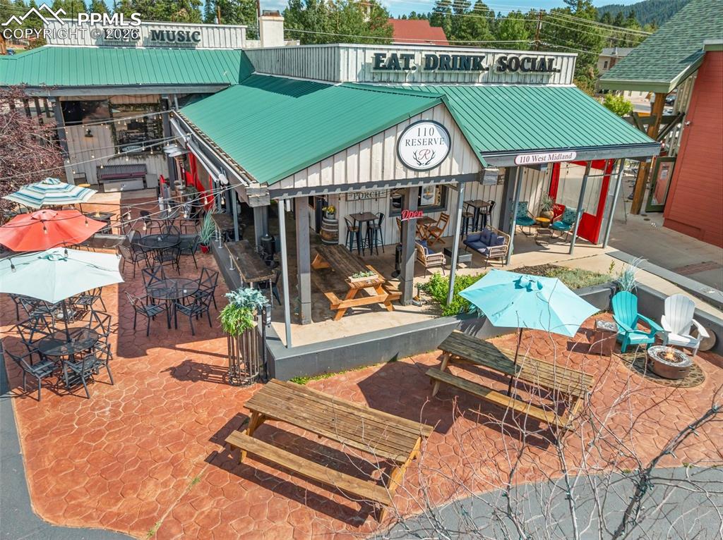 Image 42 of 50: Back of Structure