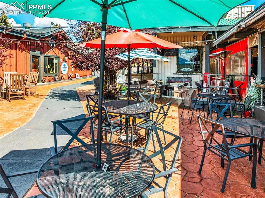 Image 43 of 50: Patio