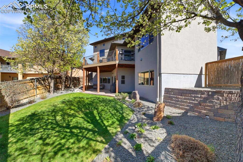 Image 46 of 50: Back of Structure