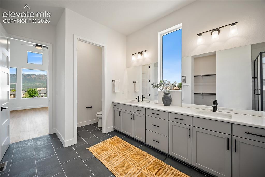Image 33 of 49: Master Bathroom