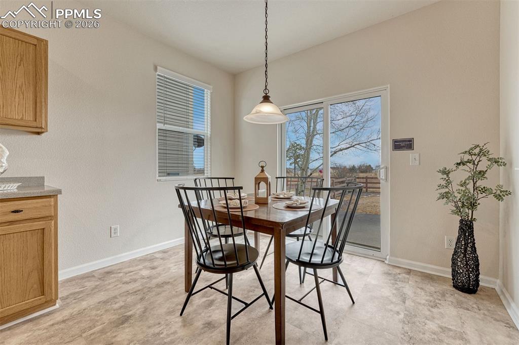 Image 6 of 44: Dining Area