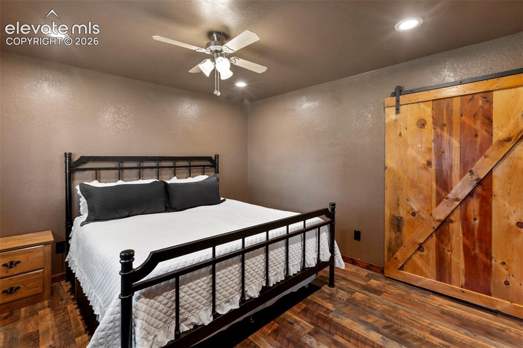 Image 20 of 47: Bedroom