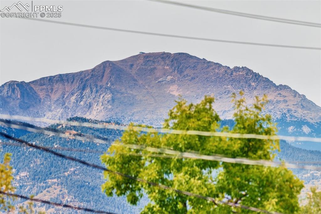 Image 17 of 18: View