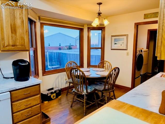 Image 19 of 34: Kitchen