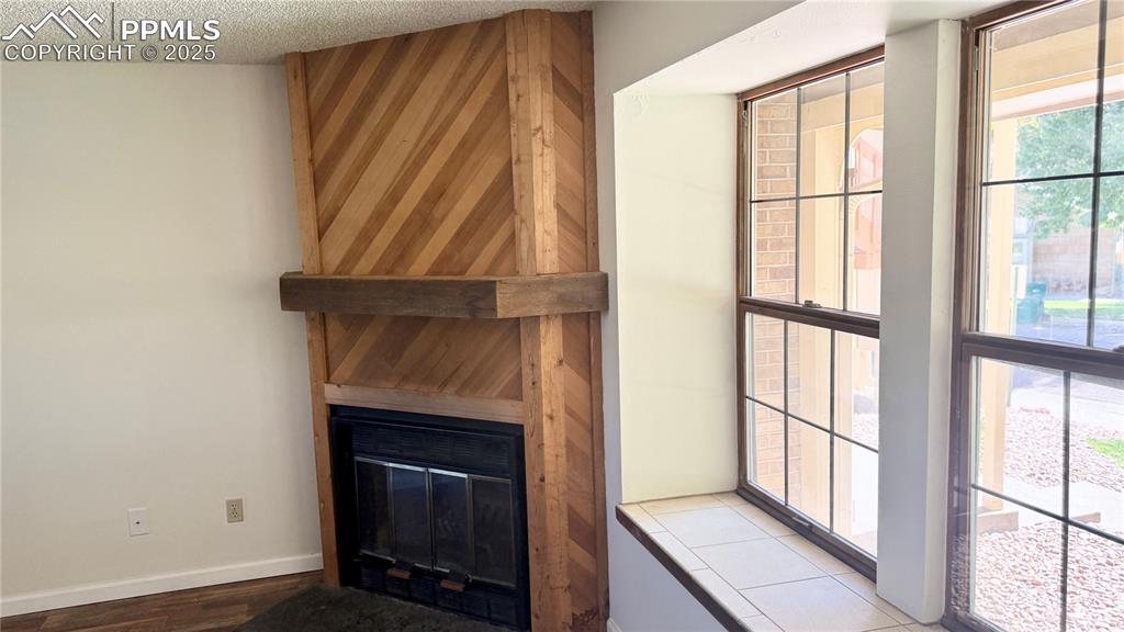 Image 7 of 25: Other